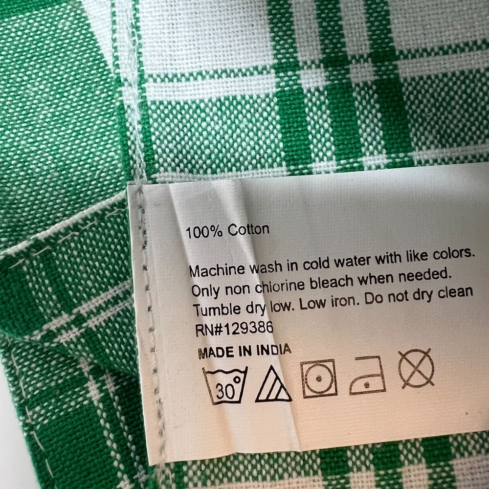 St Patrick's Day Double Sided Reversible Green White Table Runner Two 13x72 NWT - Picture 13 of 13
